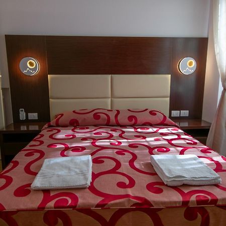 Mbs Marconi Bridge Suites Guest House Рим Екстер'єр фото